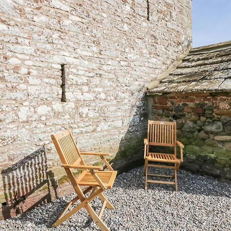 Holiday home The Roost