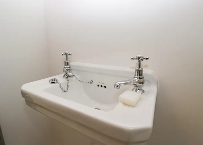 بيت للعطل The Roost *