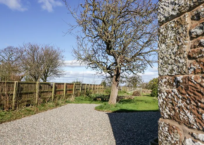 بيت للعطل The Roost *